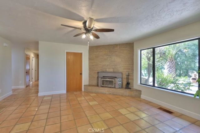 11714 Livingston Cressey, Livingston, CA 95334