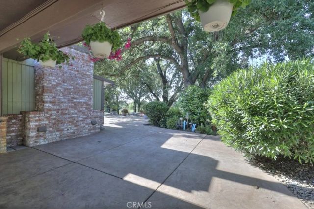 11714 Livingston Cressey, Livingston, CA 95334