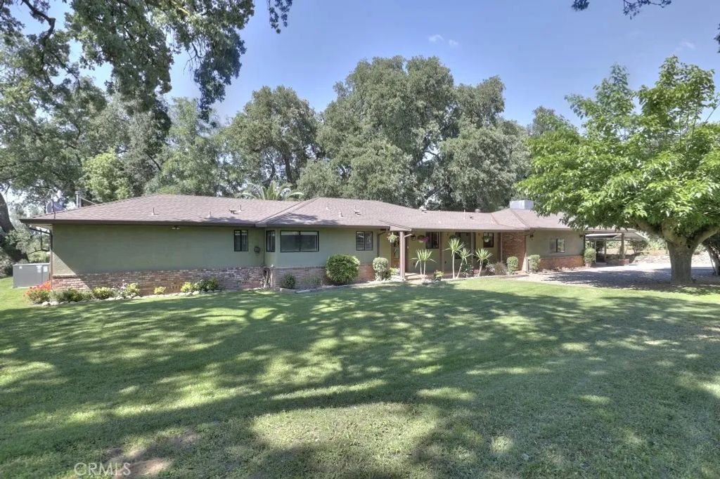 11714 Livingston Cressey, Livingston, CA 95334