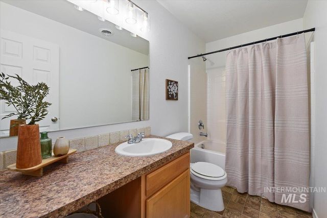 8196 W Grubstake St, Boise, ID 83709