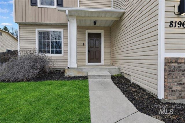 8196 W Grubstake St, Boise, ID 83709