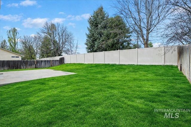 8196 W Grubstake St, Boise, ID 83709