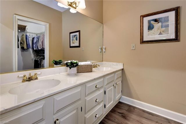 213 Dogleg DR, Williamsburg, VA 23188