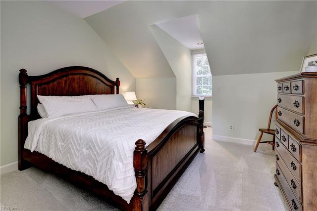 213 Dogleg DR, Williamsburg, VA 23188