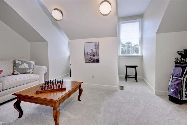 213 Dogleg DR, Williamsburg, VA 23188