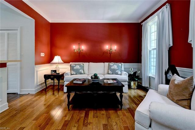 213 Dogleg DR, Williamsburg, VA 23188