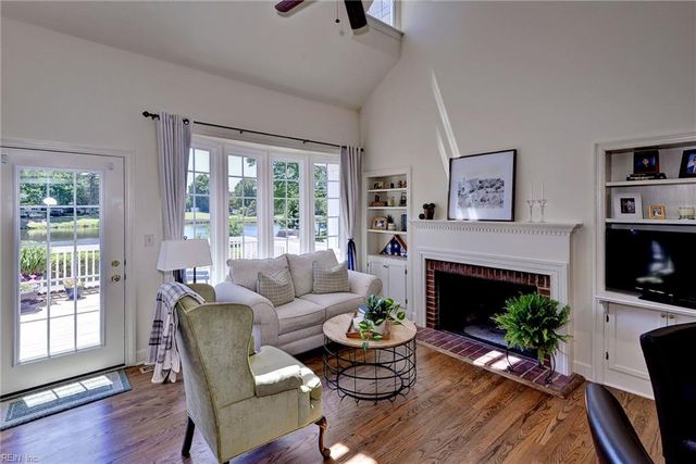 213 Dogleg DR, Williamsburg, VA 23188