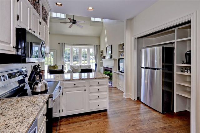 213 Dogleg DR, Williamsburg, VA 23188