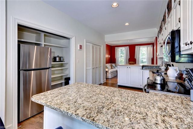 213 Dogleg DR, Williamsburg, VA 23188