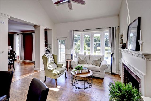 213 Dogleg DR, Williamsburg, VA 23188