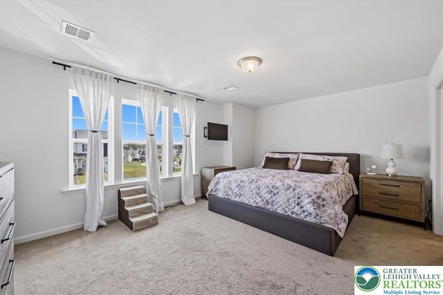 133 Scotty Drive, Easton, PA 18045