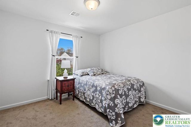 133 Scotty Drive, Easton, PA 18045