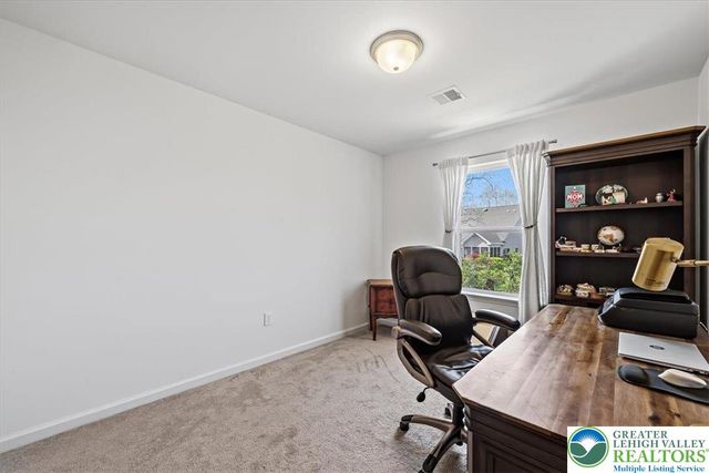 133 Scotty Drive, Easton, PA 18045