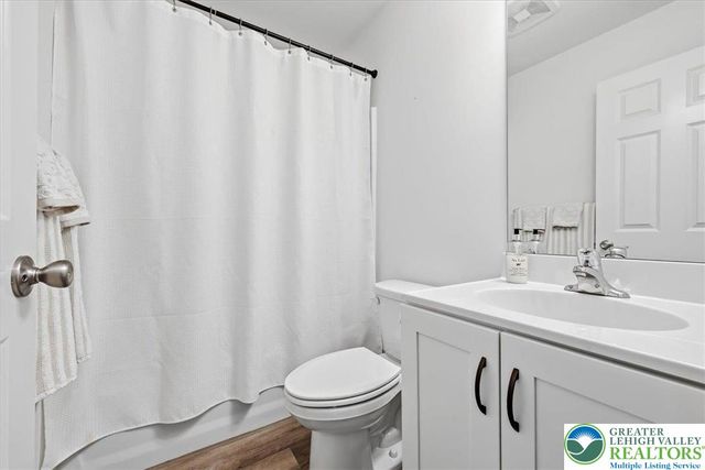 133 Scotty Drive, Easton, PA 18045