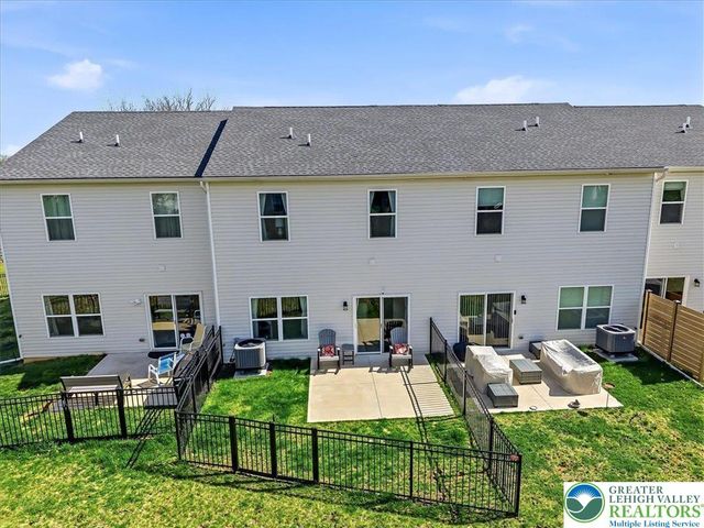 133 Scotty Drive, Easton, PA 18045