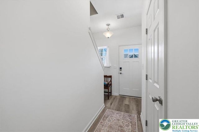 133 Scotty Drive, Easton, PA 18045