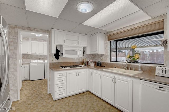 621 Mount Elbert Way, Boulder City, NV 89005