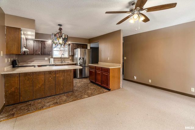 18662 Liberty School Road, Thompsonville, IL 62890