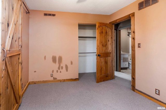 18662 Liberty School Road, Thompsonville, IL 62890