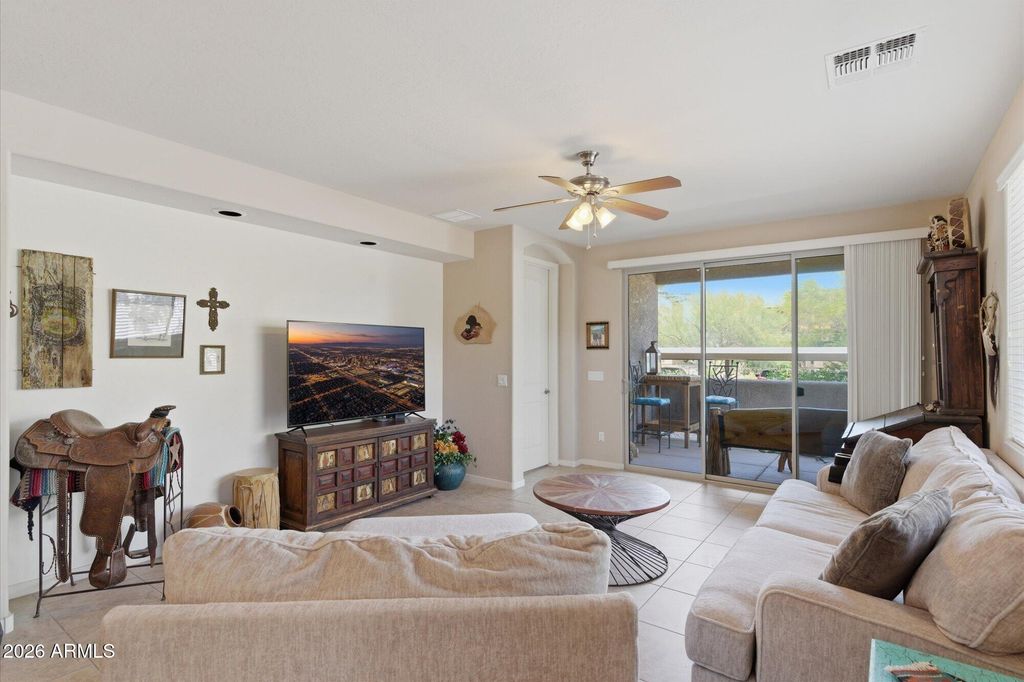 14815 N FOUNTAIN HILLS Boulevard 112, Fountain Hills, AZ 85268 — photo 2