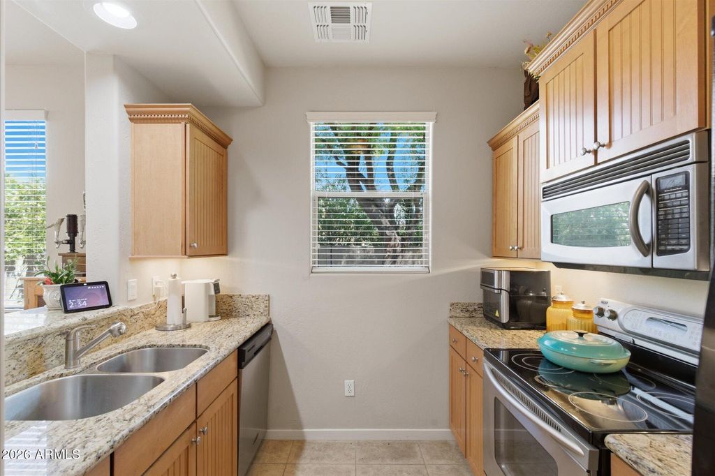 14815 N FOUNTAIN HILLS Boulevard 112, Fountain Hills, AZ 85268 — photo 5