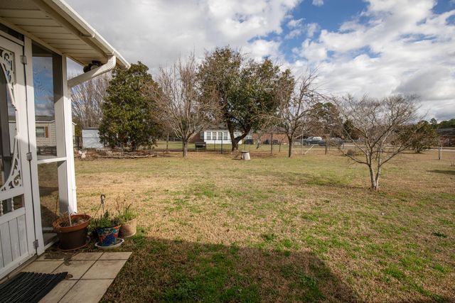 2525 Nicholson Drive, Sumter, SC 29153