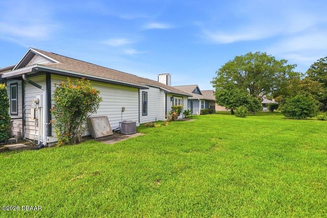 50 Treetop Circle, Ormond Beach, FL 32174