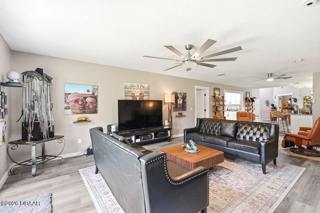 50 Treetop Circle, Ormond Beach, FL 32174