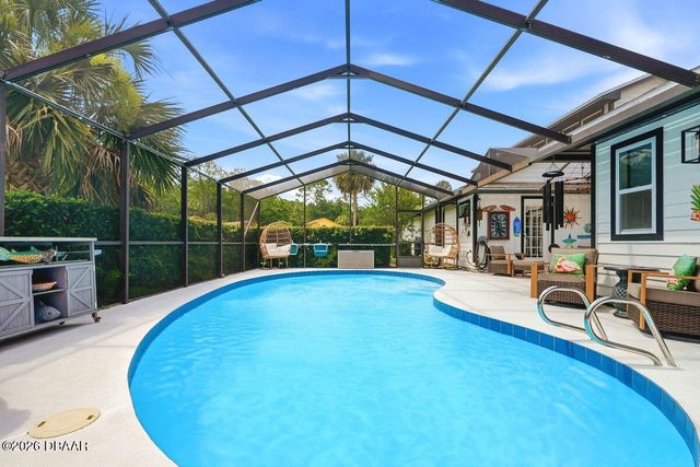 50 Treetop Circle, Ormond Beach, FL 32174