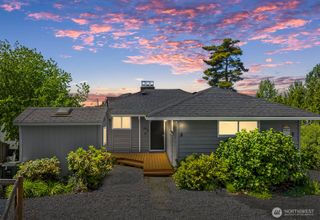 15330 40th Avenue W #A & B, Lynnwood, WA 98087