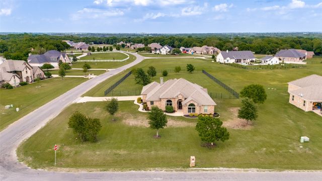 897 Cypress Point Drive, Gunter, TX 75058