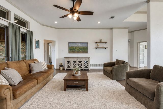 897 Cypress Point Drive, Gunter, TX 75058