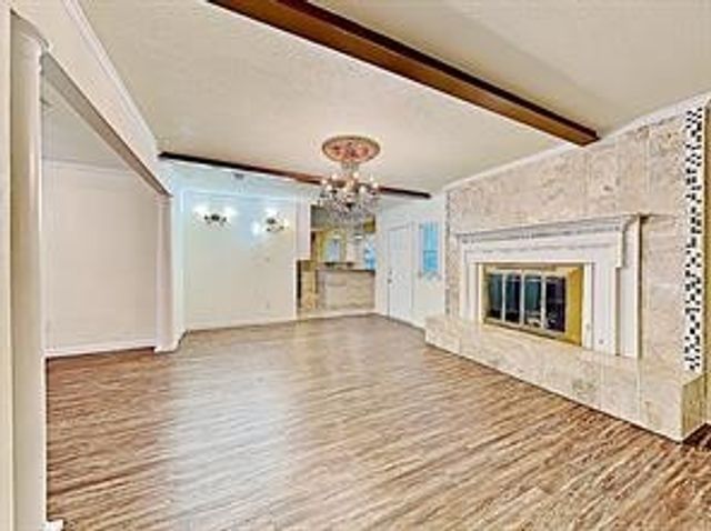 2405 Laredo Court, Arlington, TX 76015