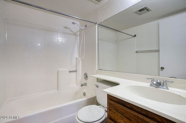 9403 W SUNNYSLOPE Lane, Peoria, AZ 85345