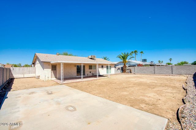 9403 W SUNNYSLOPE Lane, Peoria, AZ 85345