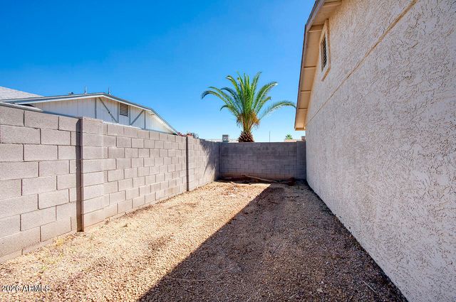 9403 W SUNNYSLOPE Lane, Peoria, AZ 85345