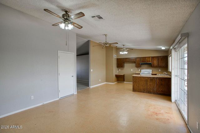 9403 W SUNNYSLOPE Lane, Peoria, AZ 85345