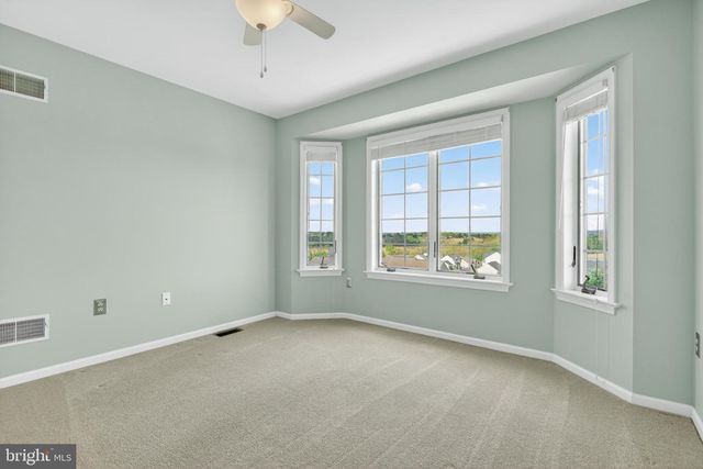 10 SURREY DR, Stevens, PA 17578