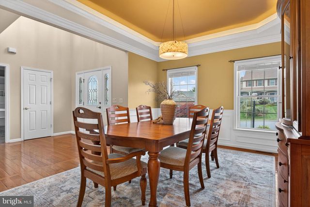 10 SURREY DR, Stevens, PA 17578