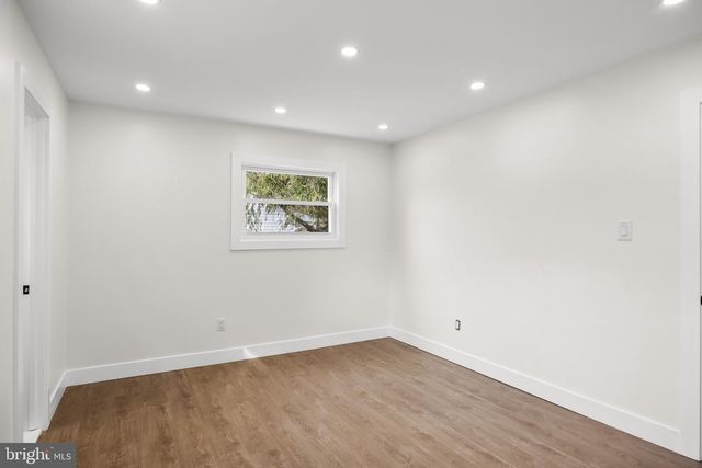 332 SENECA TRL, Browns Mills, NJ 08015