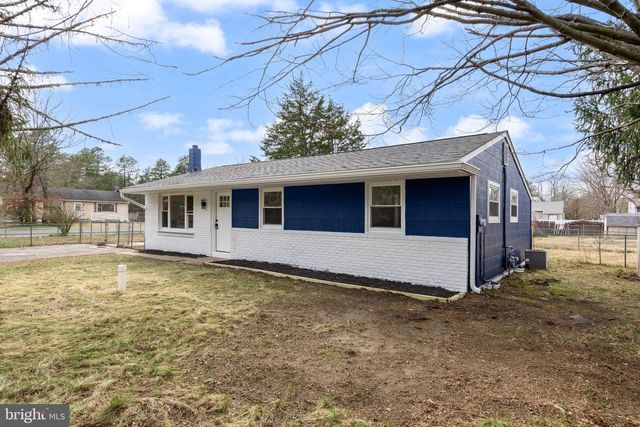 332 SENECA TRL, Browns Mills, NJ 08015