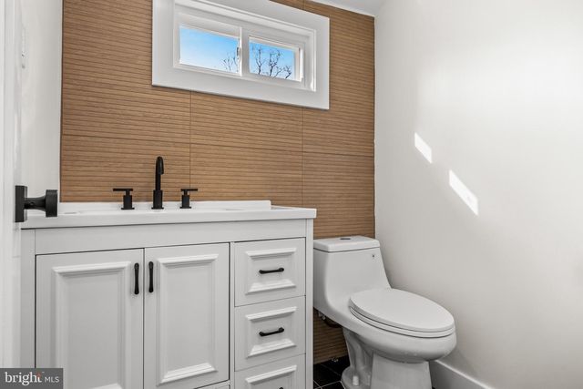 332 SENECA TRL, Browns Mills, NJ 08015