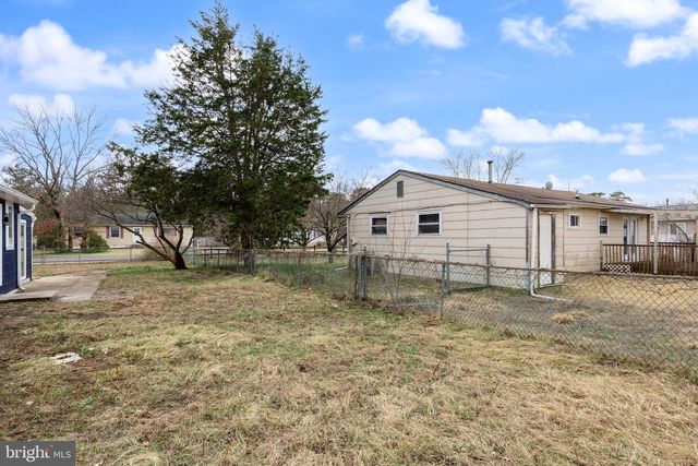 332 SENECA TRL, Browns Mills, NJ 08015