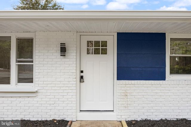 332 SENECA TRL, Browns Mills, NJ 08015