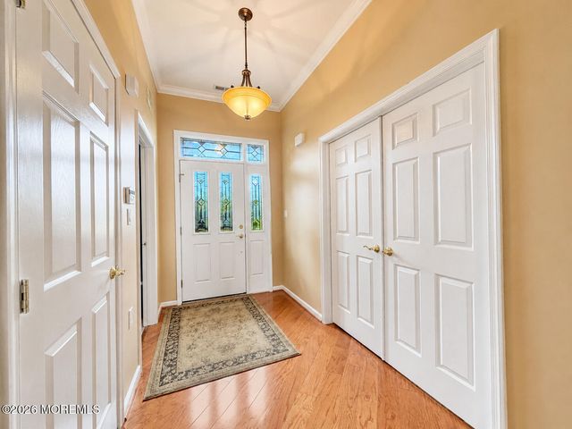 111 Fontaine Court, Monroe, NJ 08831