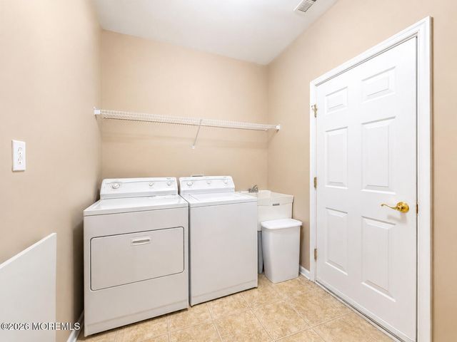 111 Fontaine Court, Monroe, NJ 08831