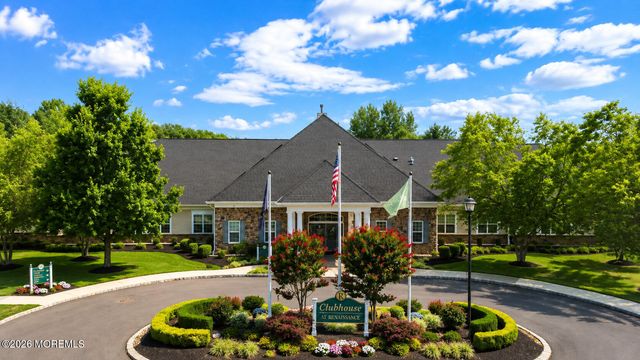 111 Fontaine Court, Monroe, NJ 08831