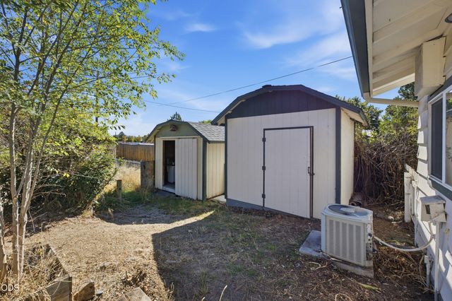 1830 SW 16th Street, Redmond, OR 97756