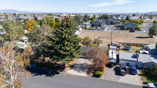 1830 SW 16th Street, Redmond, OR 97756