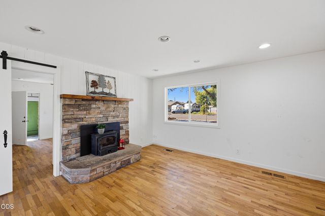1830 SW 16th Street, Redmond, OR 97756